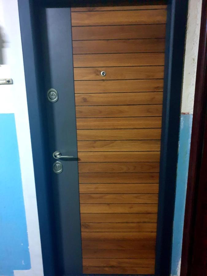 Ferienwohnung Night Lotus Hunedoara Exterior foto